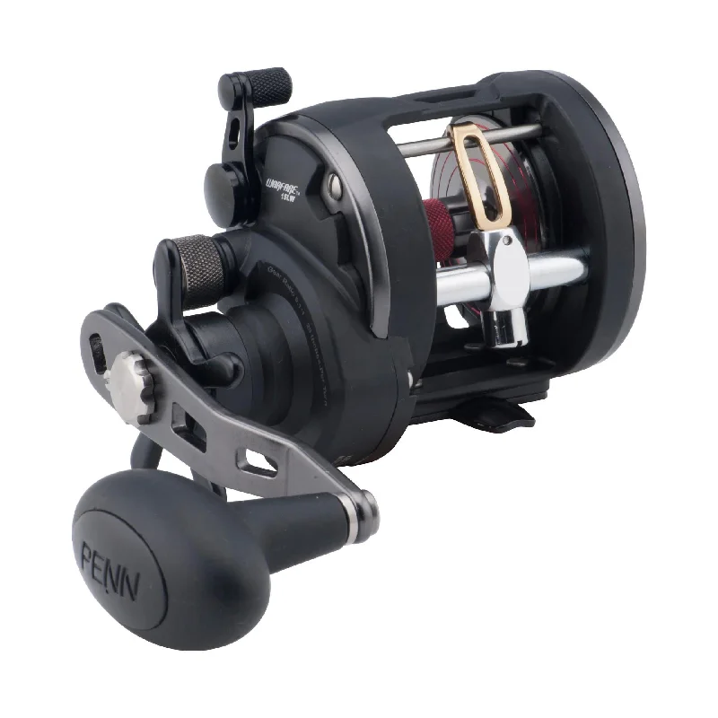 Warfare™ Star Drag Level Wind Conventional Reel